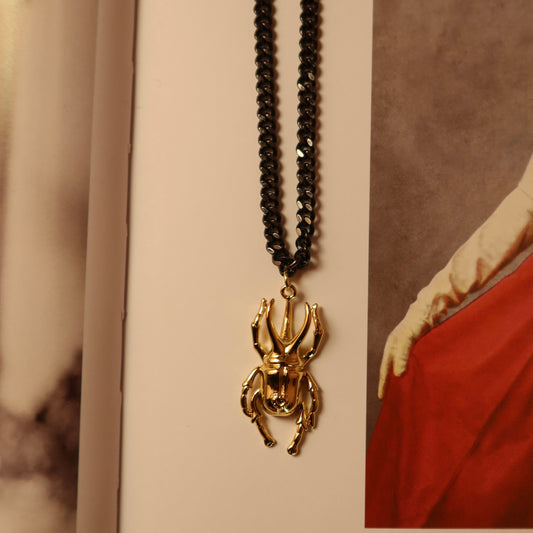 Collar Escarabajo