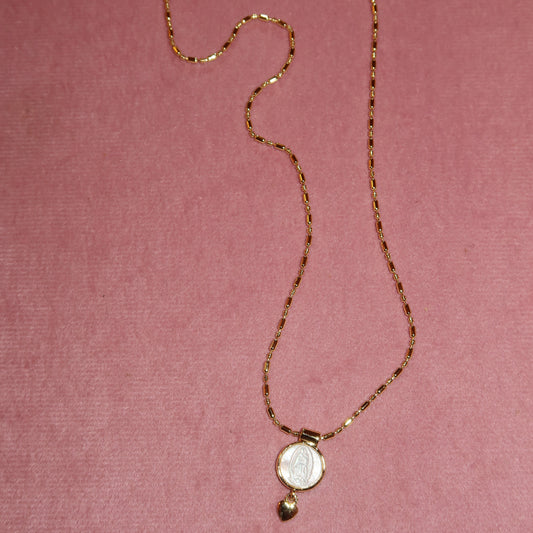 Cadena Virgen Perla Corazón Colgante