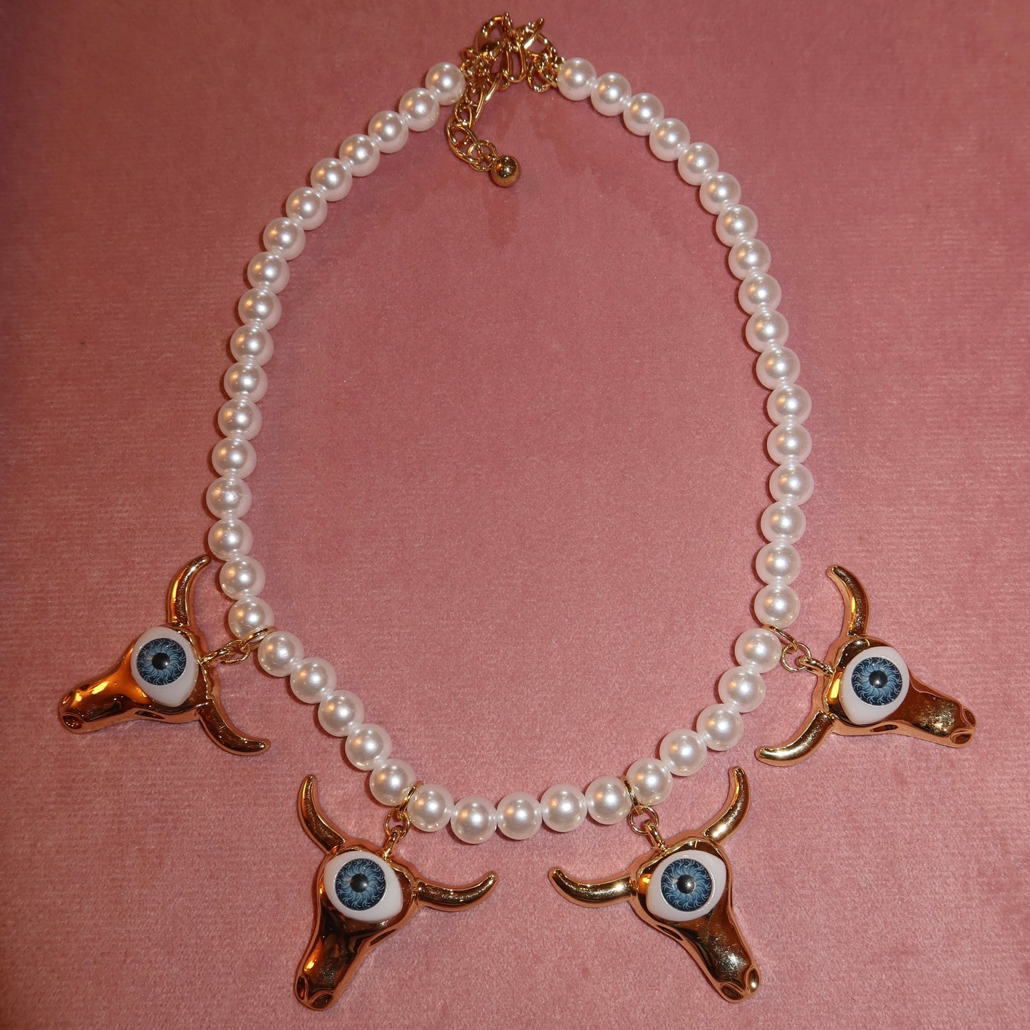 Collar “Eye Bull”