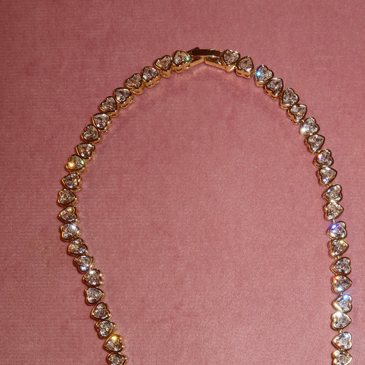 Collar “White Hearts”