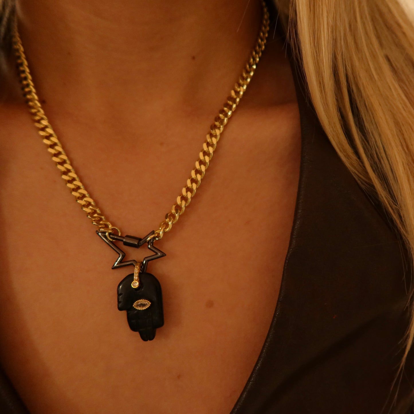 Collar Black Star