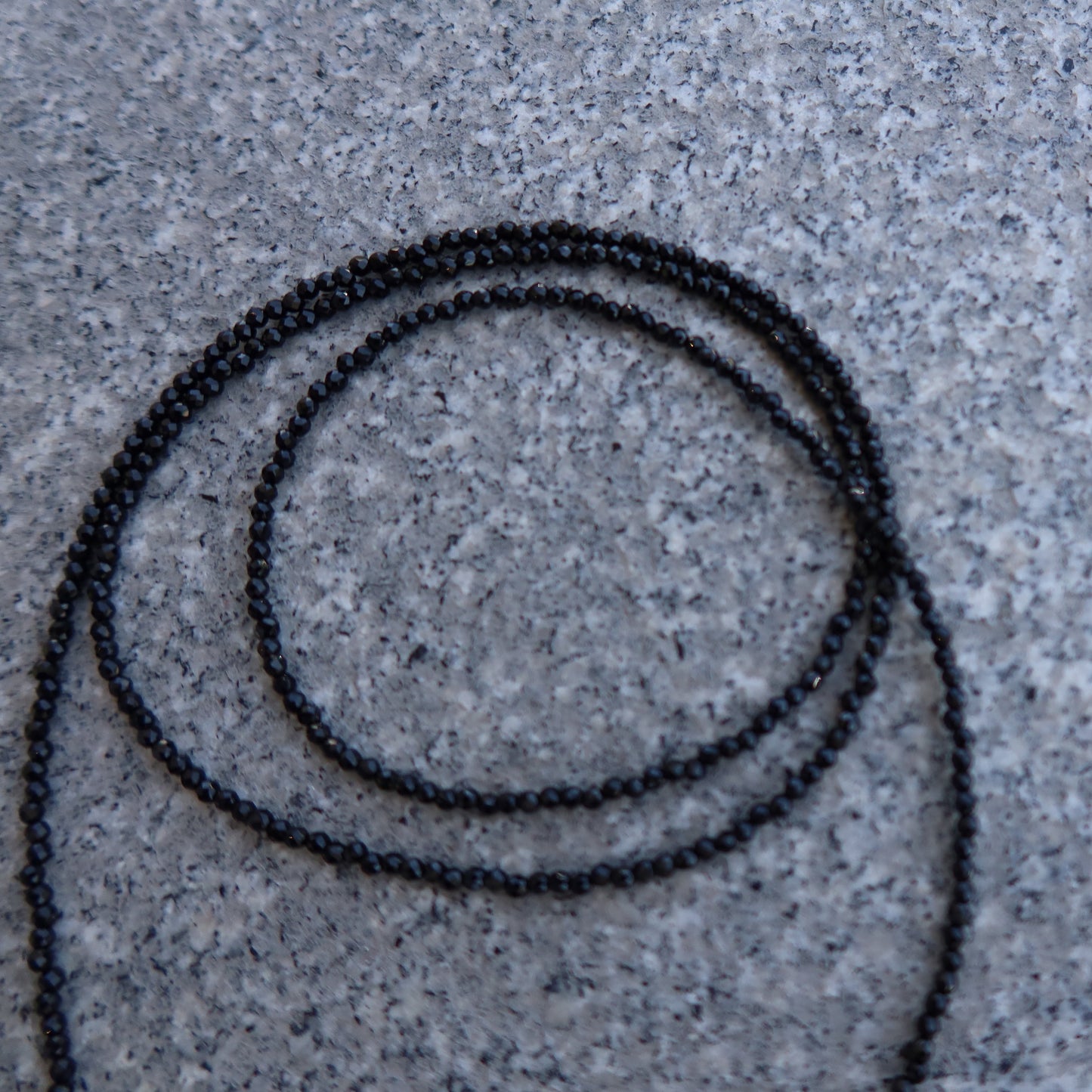 BLACK MUSE NECKLACE