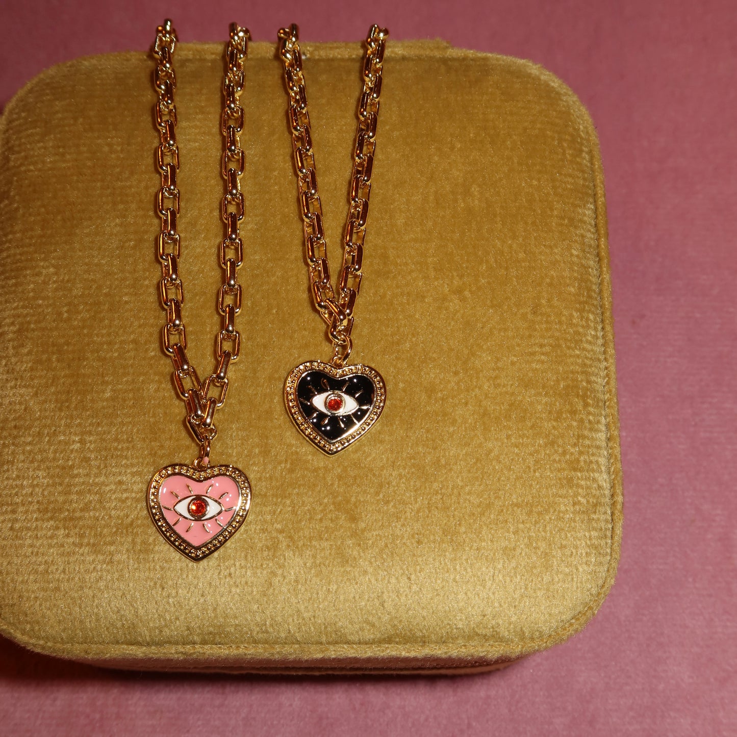 Collar Heart Eye